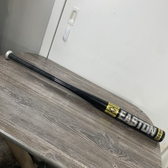 Easton Softball Bat SK17 34" / 28oz 2 1/4" Black Barrel 1.20 BPF - Picture 1 of 7